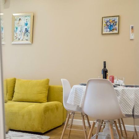 Modern 2 Bedroom Apartment Next To Vitosha Str. Sofia Eksteriør bilde