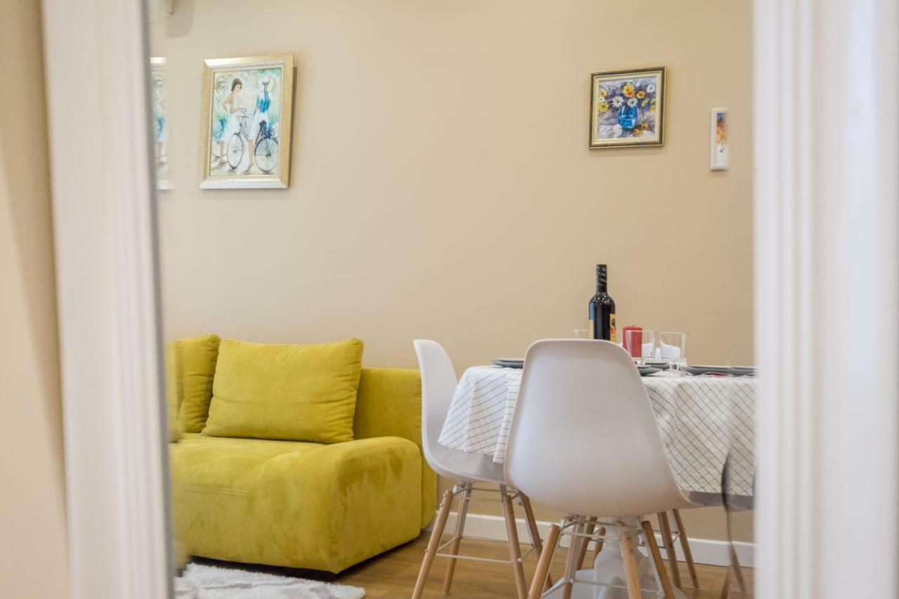 Modern 2 Bedroom Apartment Next To Vitosha Str. Sofia Eksteriør bilde