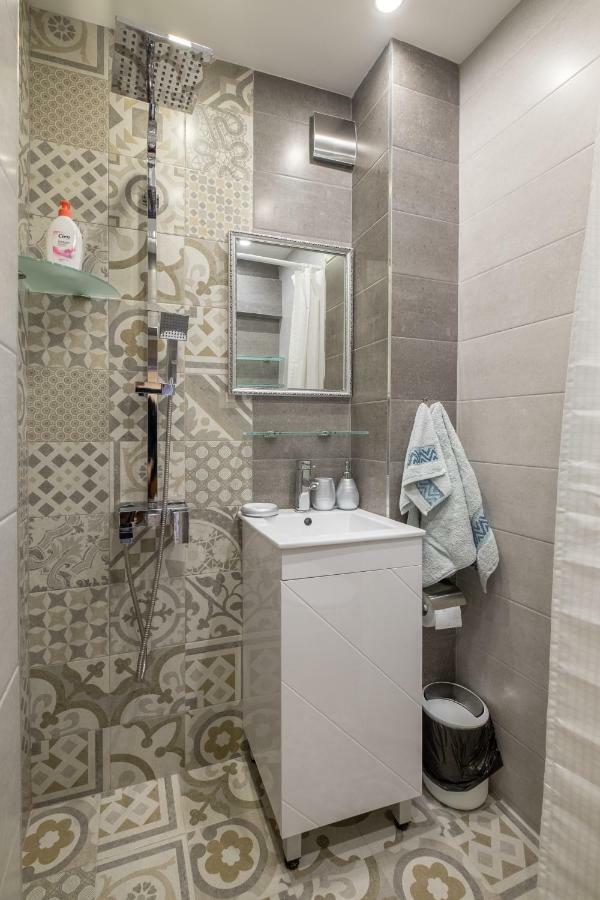 Modern 2 Bedroom Apartment Next To Vitosha Str. Sofia Eksteriør bilde