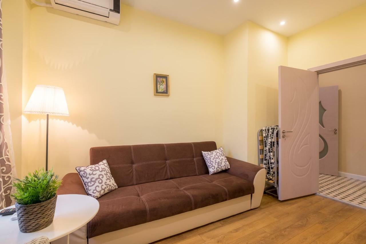 Modern 2 Bedroom Apartment Next To Vitosha Str. Sofia Eksteriør bilde
