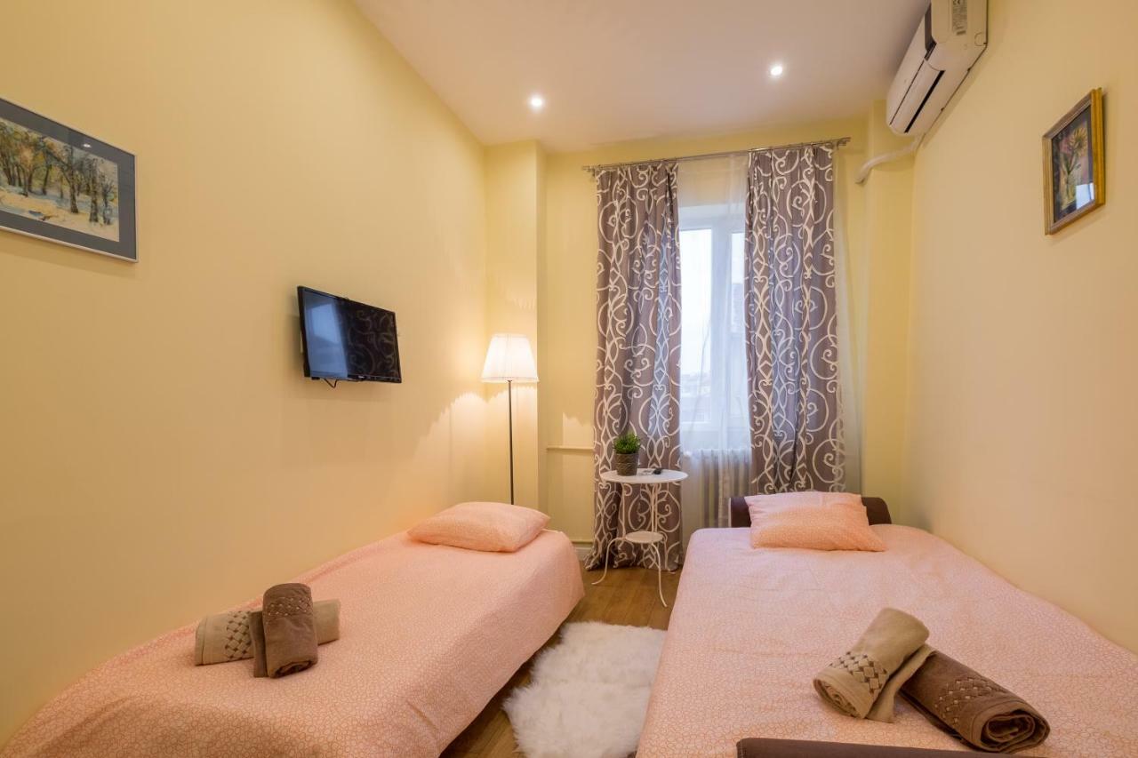 Modern 2 Bedroom Apartment Next To Vitosha Str. Sofia Eksteriør bilde